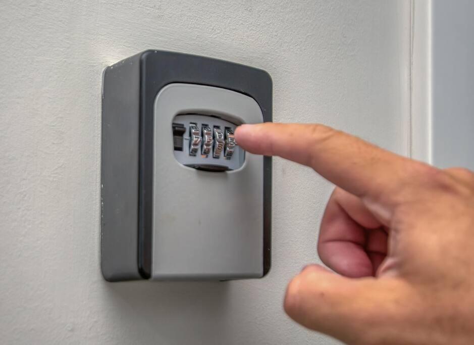 A estrenar! Apartamento con pileta zona aeropuerto WIFI 200MG Asunción Exterior foto