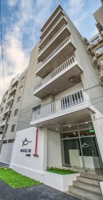 A estrenar! Apartamento con pileta zona aeropuerto WIFI 200MG Asunción Exterior foto